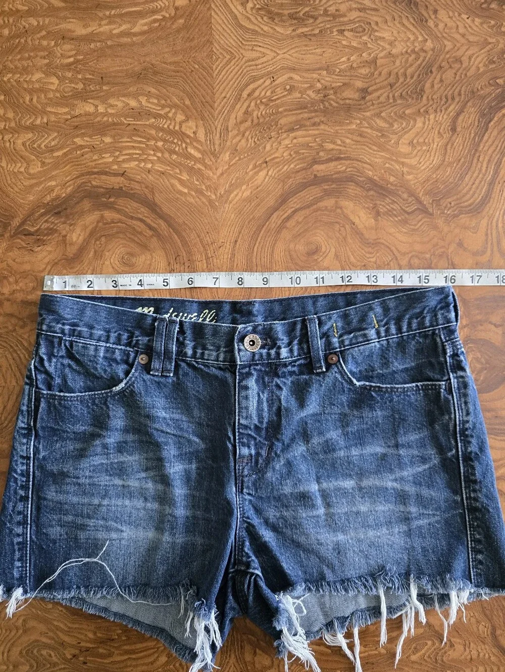 Madewell Women's Distressed Raw Hem Denim Shorts Size 27 - Picture 5 of 7